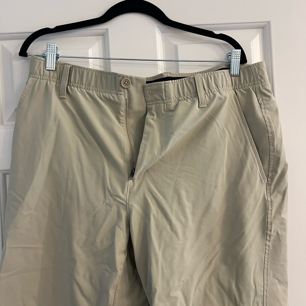 Men's Tan Golf shorts